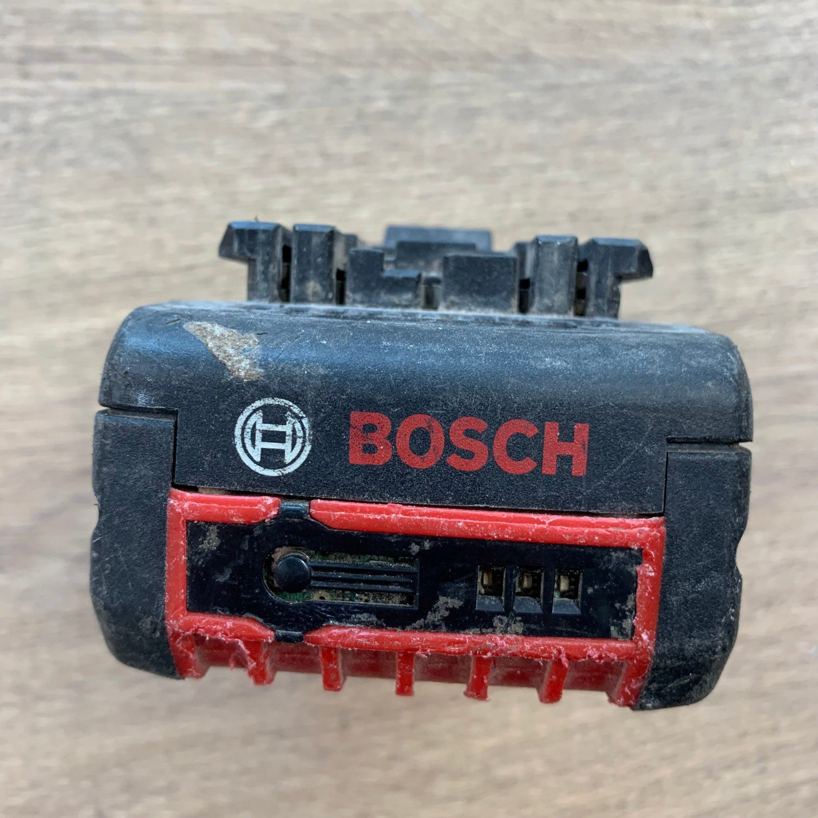 Bosch 18V 3.0Ah Premium Li-Ion Battery Pack 54Wh Used - Image 3