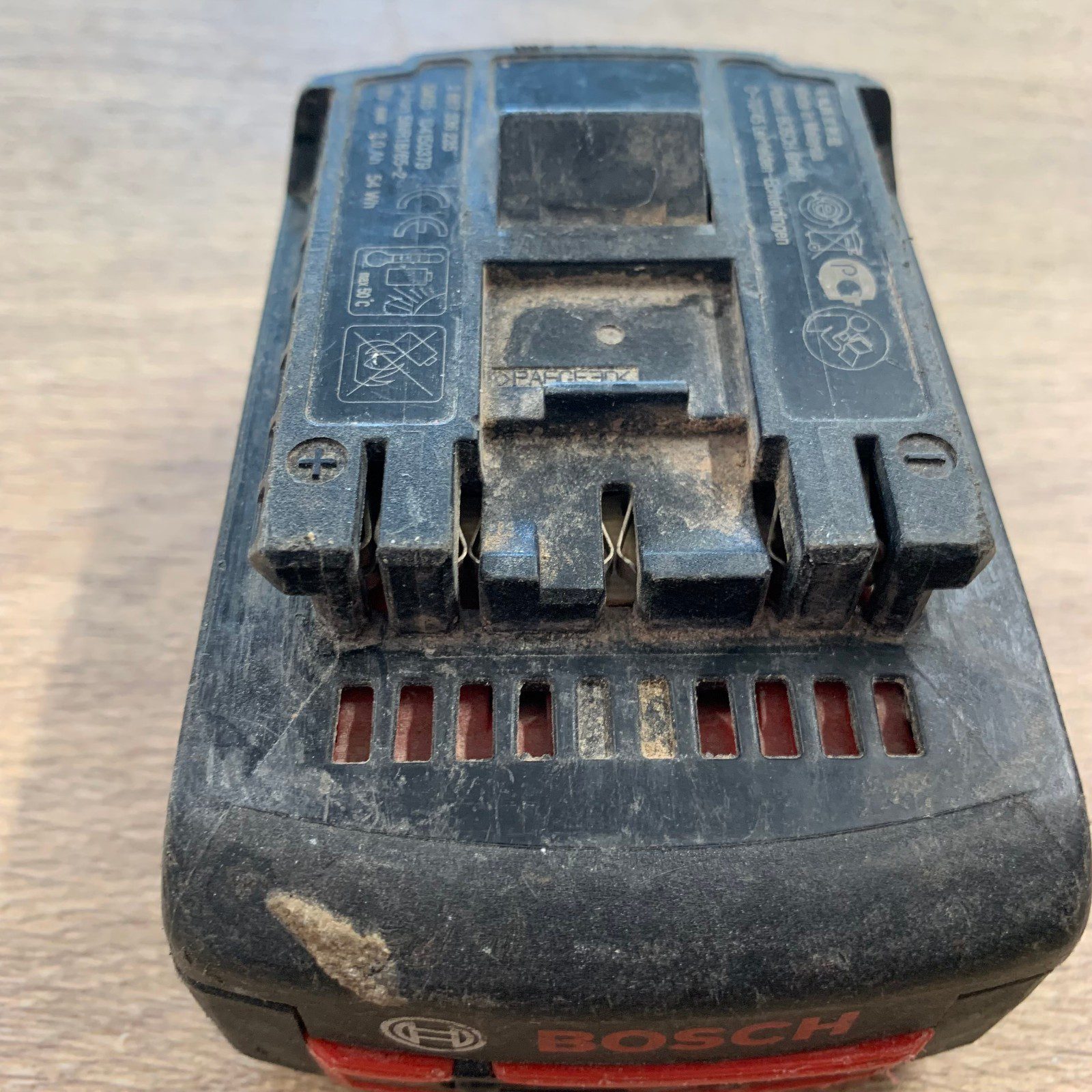 Bosch 18V 3.0Ah Premium Li-Ion Battery Pack 54Wh Used - Image 9