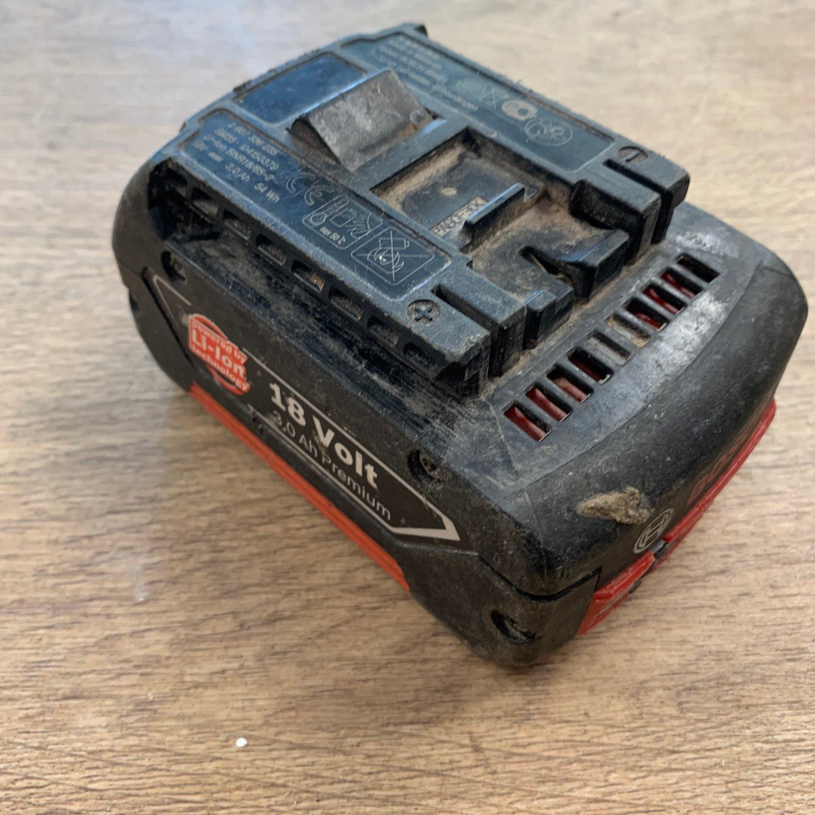 Bosch 18V 3.0Ah Premium Li-Ion Battery Pack 54Wh Used - Image 11