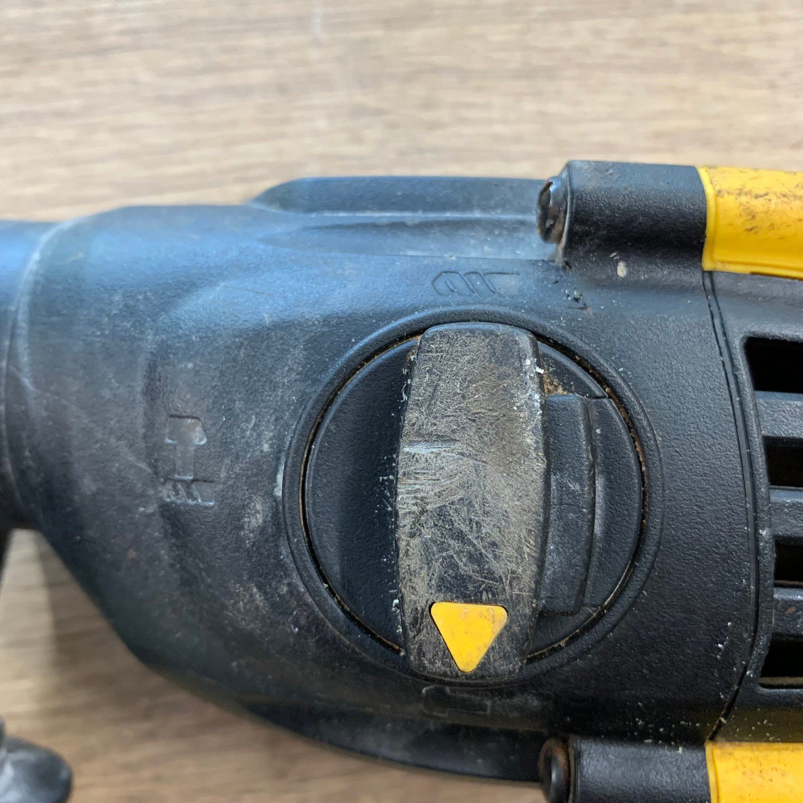 DeWalt DCH133 18V XR Brushless SDS Plus Hammer Drill Body Case Used - Image 9