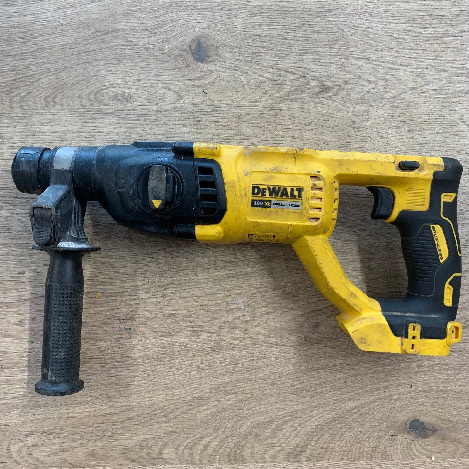 DeWalt DCH133 18V XR Brushless SDS Plus Hammer Drill Body Case Used - Image 10
