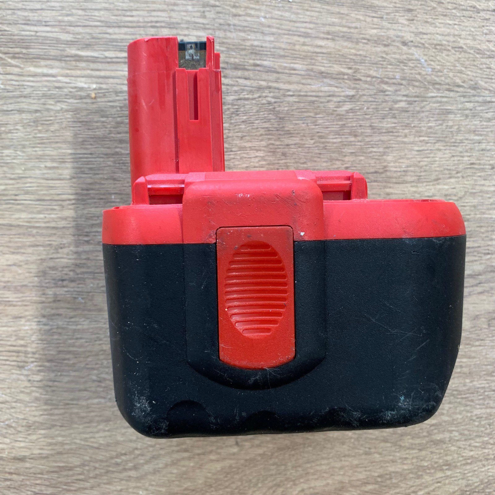 Bosch 24V 2.0Ah NiCd Heavy Duty Battery Pack Used - Image 4