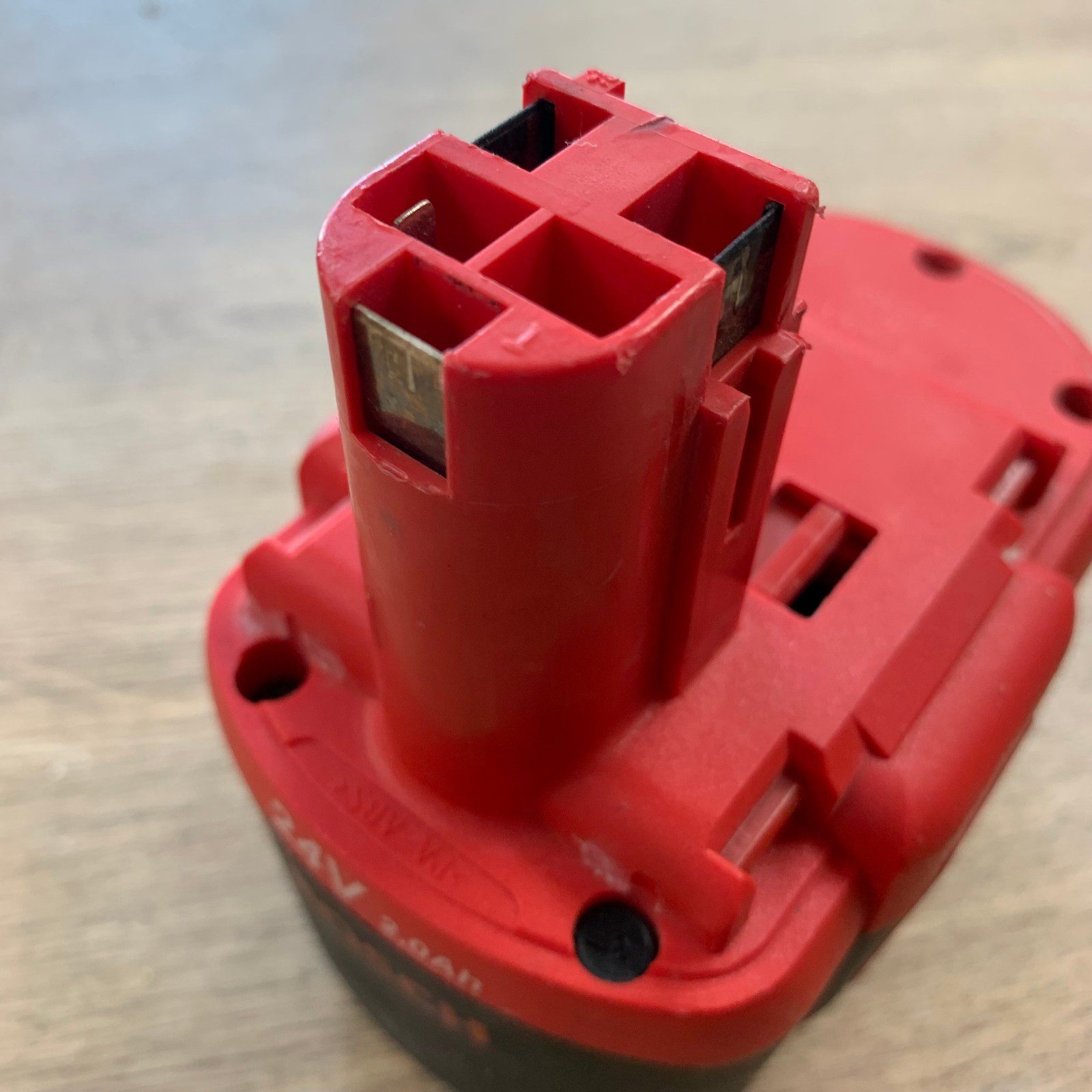 Bosch 24V 2.0Ah NiCd Heavy Duty Battery Pack Used - Image 11