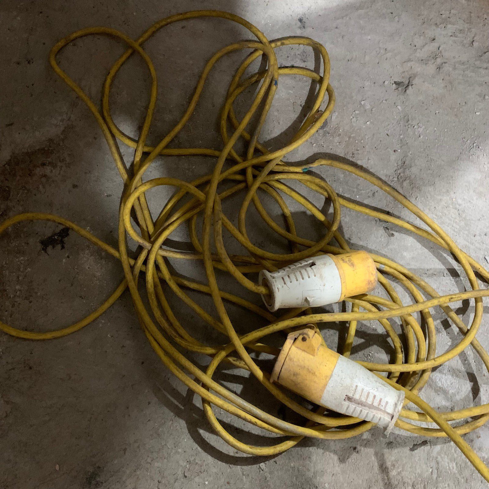 110V 16A 10m Site Extension Lead Cable 2P+E Used - Image 2