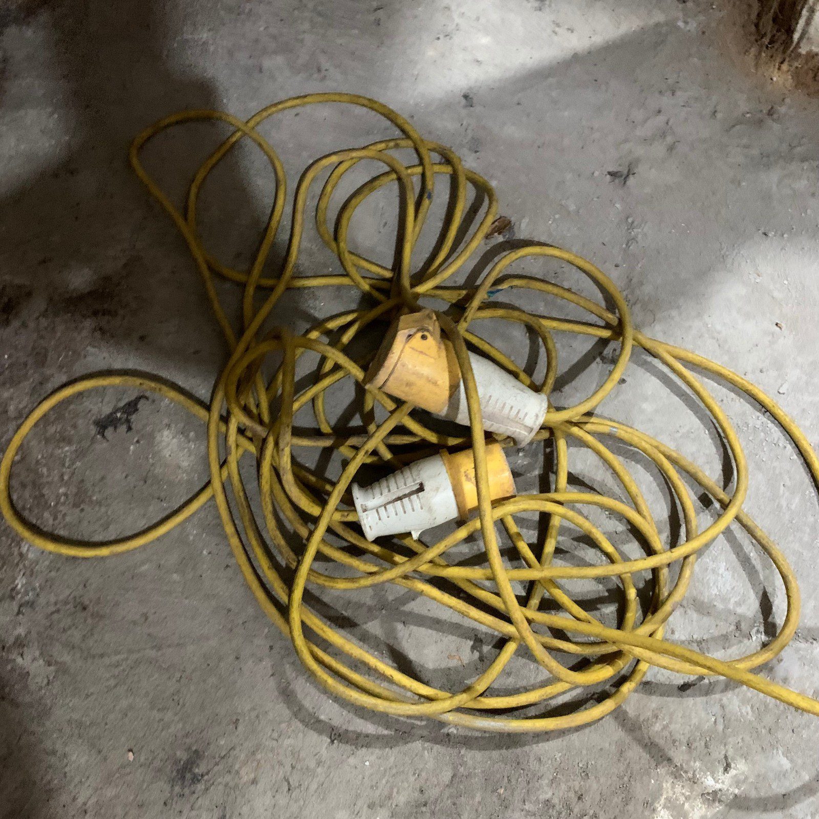 110V 16A 10m Site Extension Lead Cable 2P+E Used - Image 9