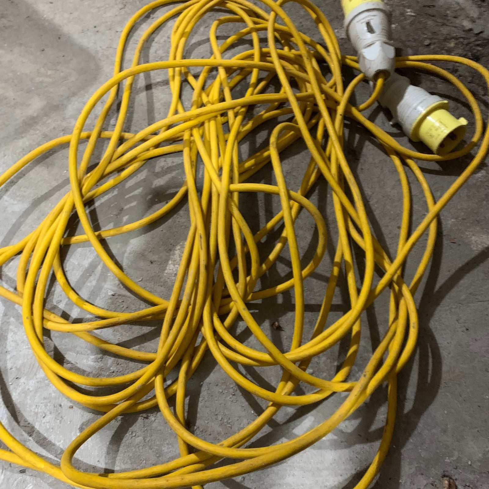 110V 16A 25m Site Extension Lead Cable 2P+E IP44 Used - Image 6