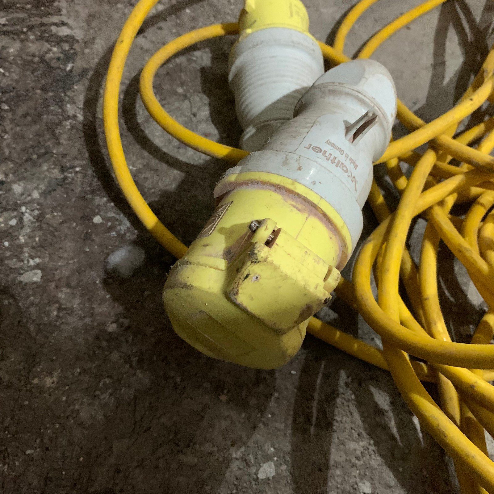 110V 16A 25m Site Extension Lead Cable 2P+E IP44 Used - Image 9