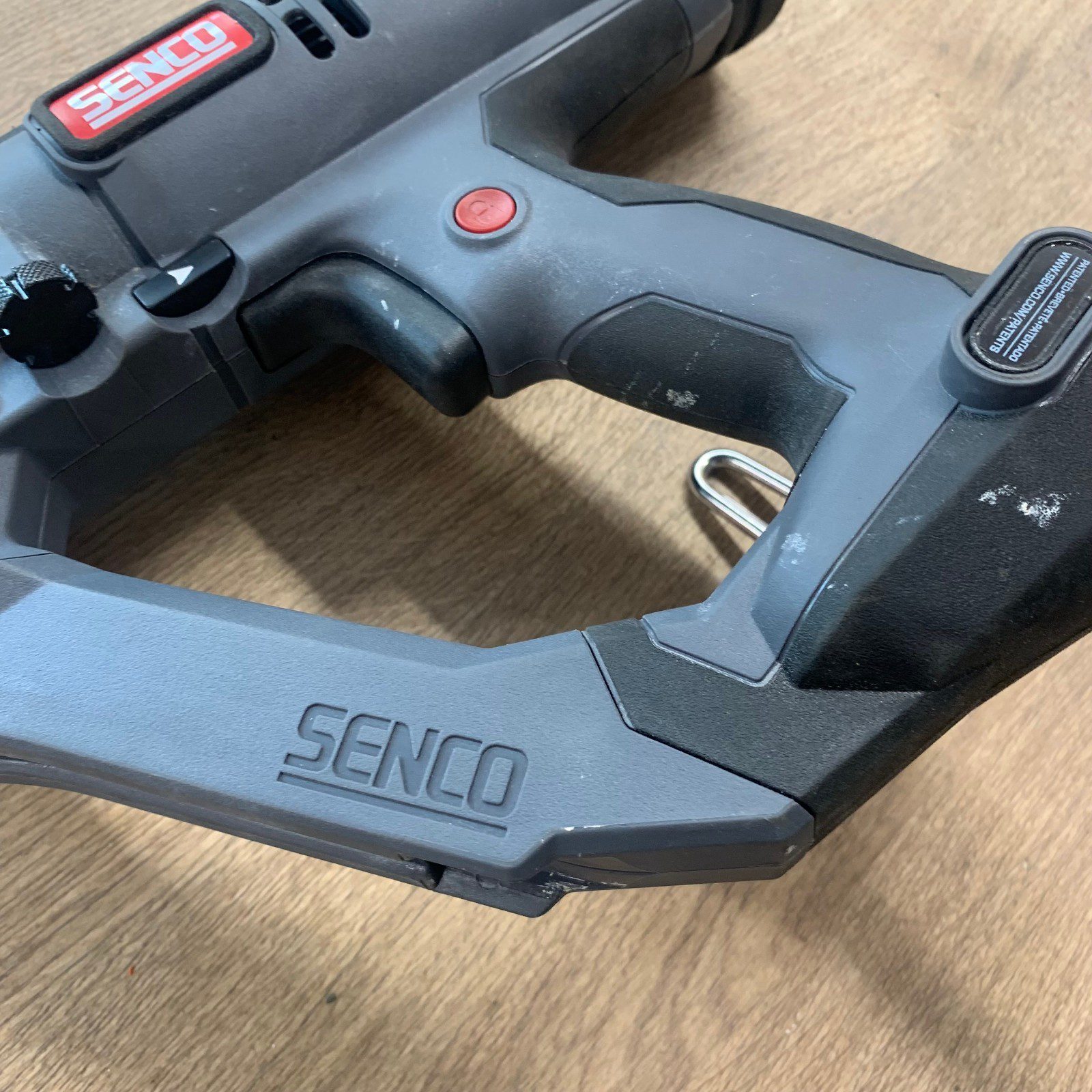 Senco DS545-AC 240V Auto-Feed Screwdriver 600W Collated Drywall Screw Gun Used - Image 4