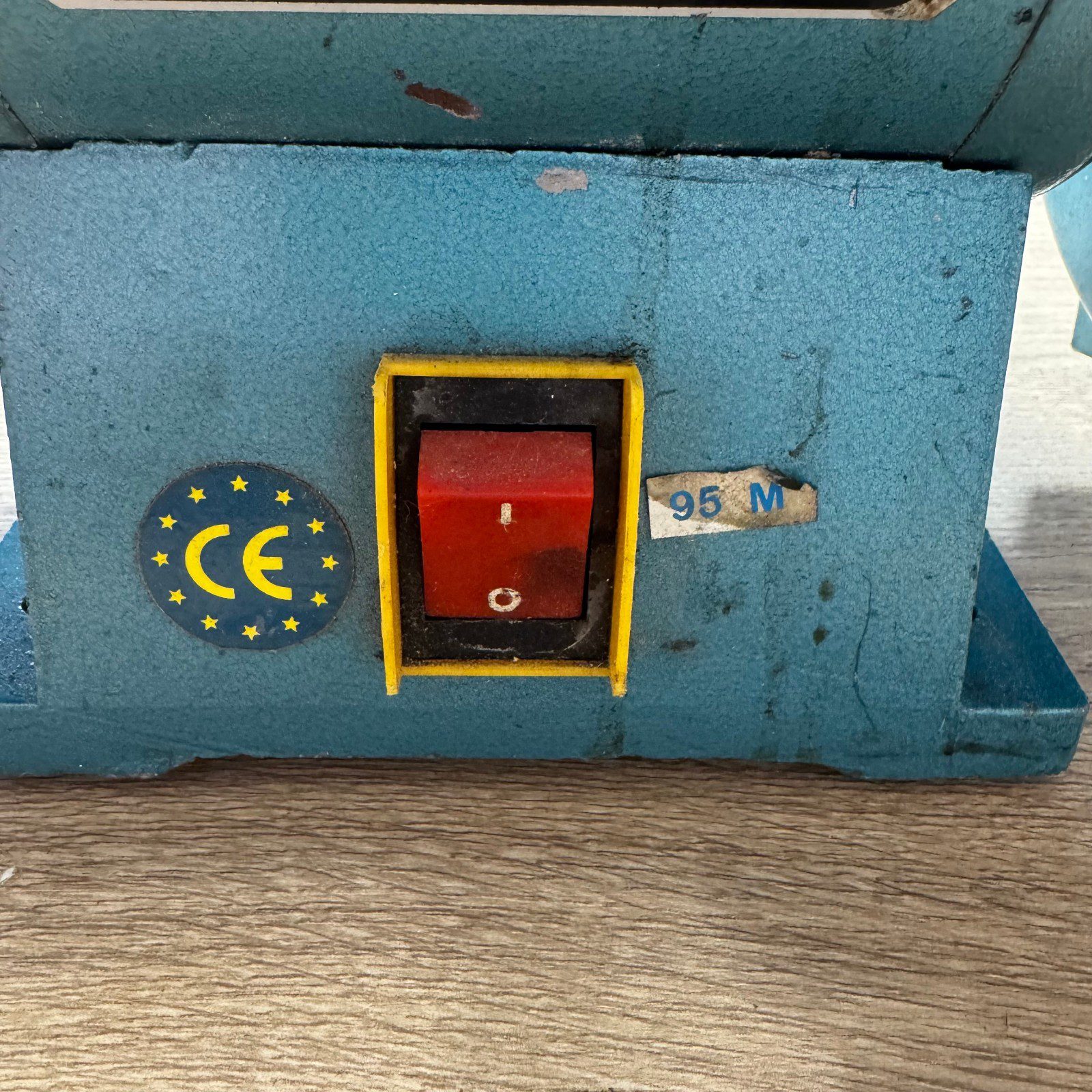 Clarke Metalworker Bench Grinder CBG 6RZ 150mm 240V – Used - Image 6
