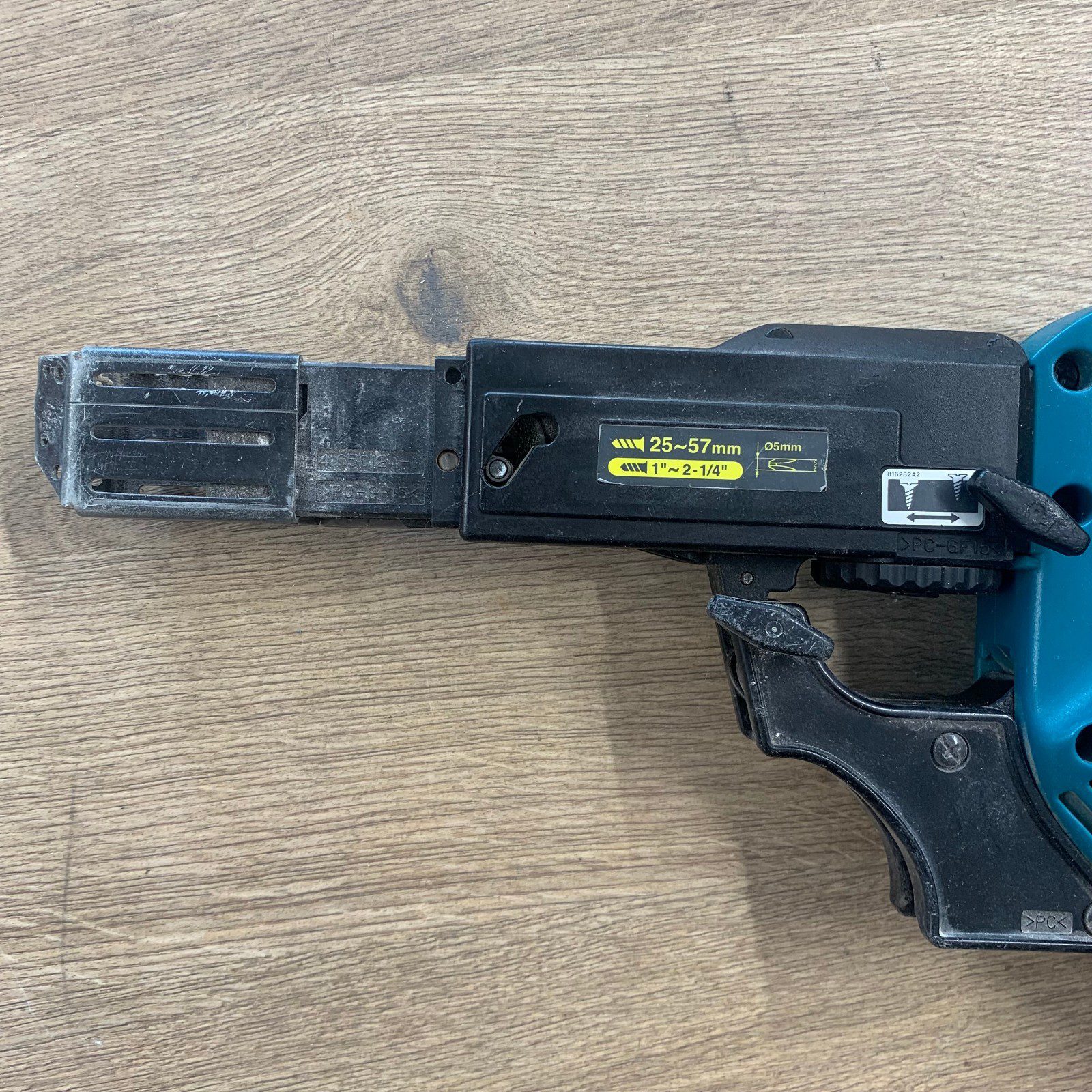 Makita 6834 Autofeed Screwdriver 110V Drywall Screw Gun With Case Screws Used UK - Image 4