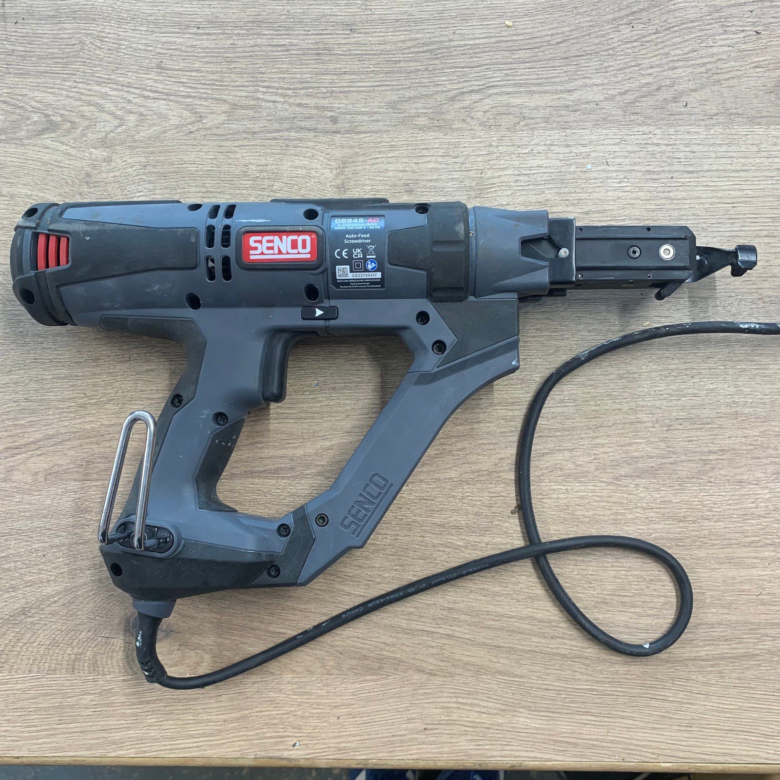 Senco DS545-AC 240V Auto-Feed Screwdriver 600W Collated Drywall Screw Gun Used - Image 7
