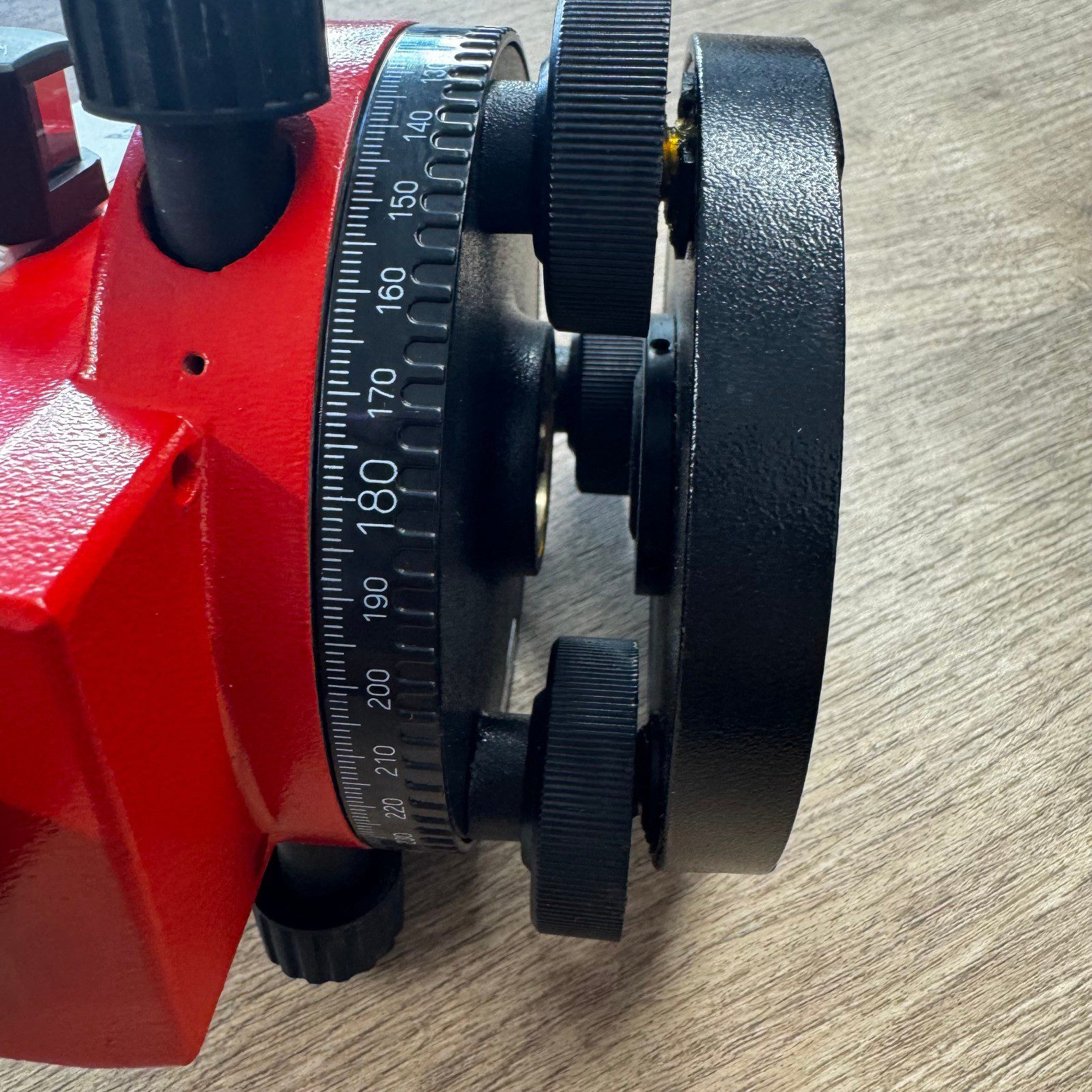 Leica BasicLevel Optical Survey Level With Target Plate Used - Image 5