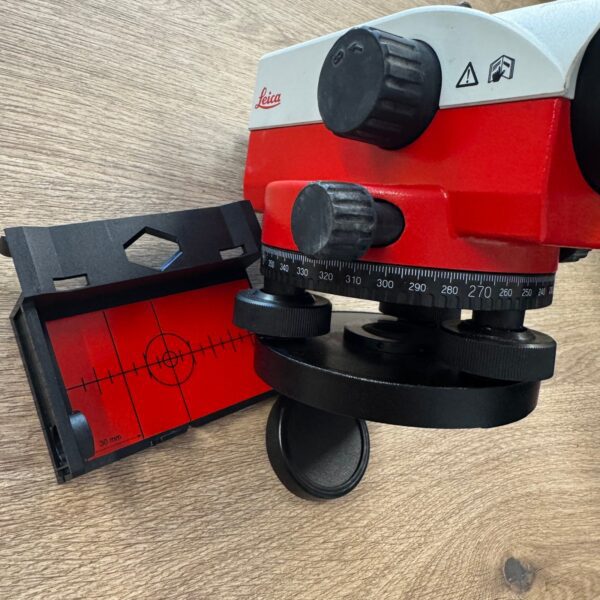 Leica BasicLevel Optical Survey Level With Target Plate Used