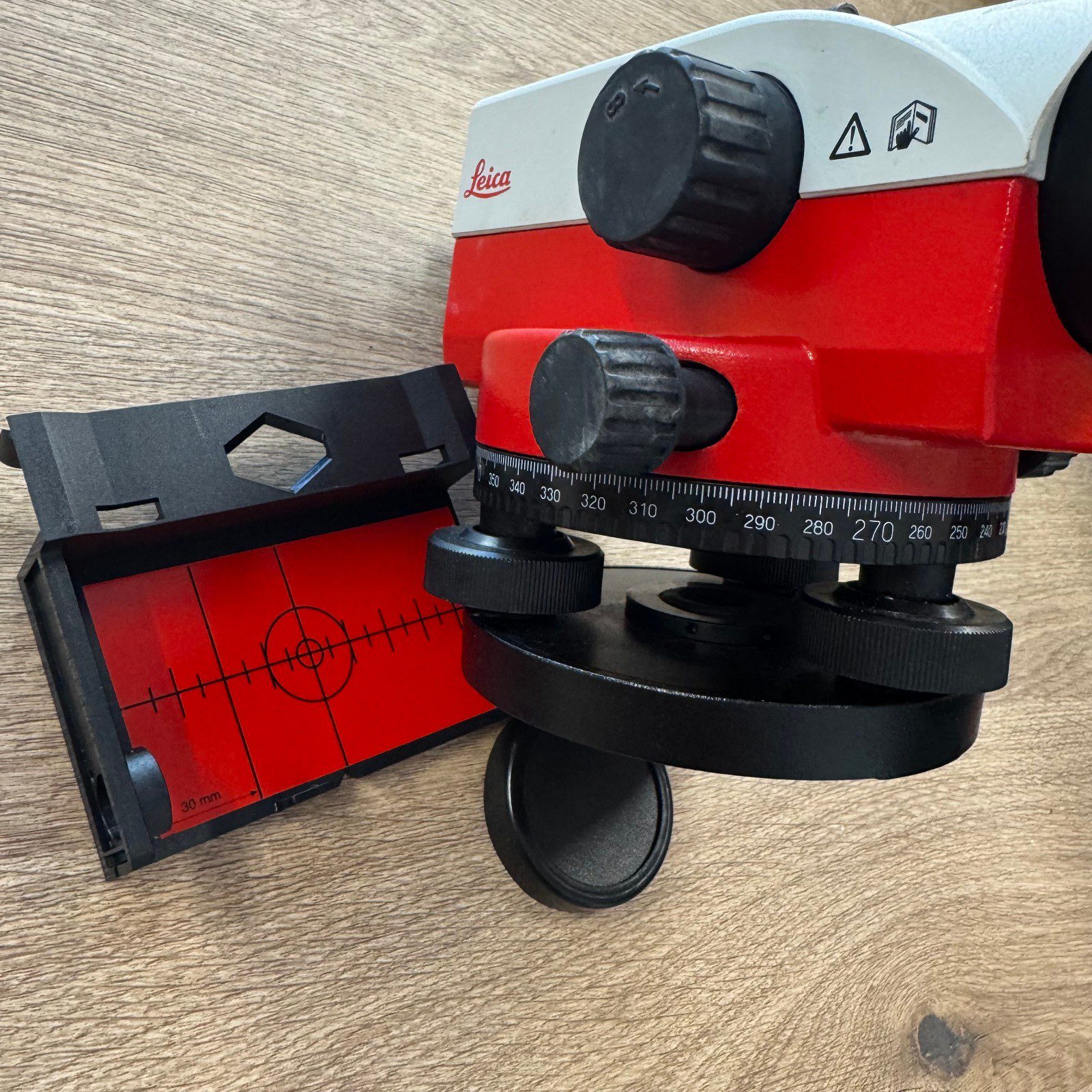 Leica BasicLevel Optical Survey Level With Target Plate Used - Image 16