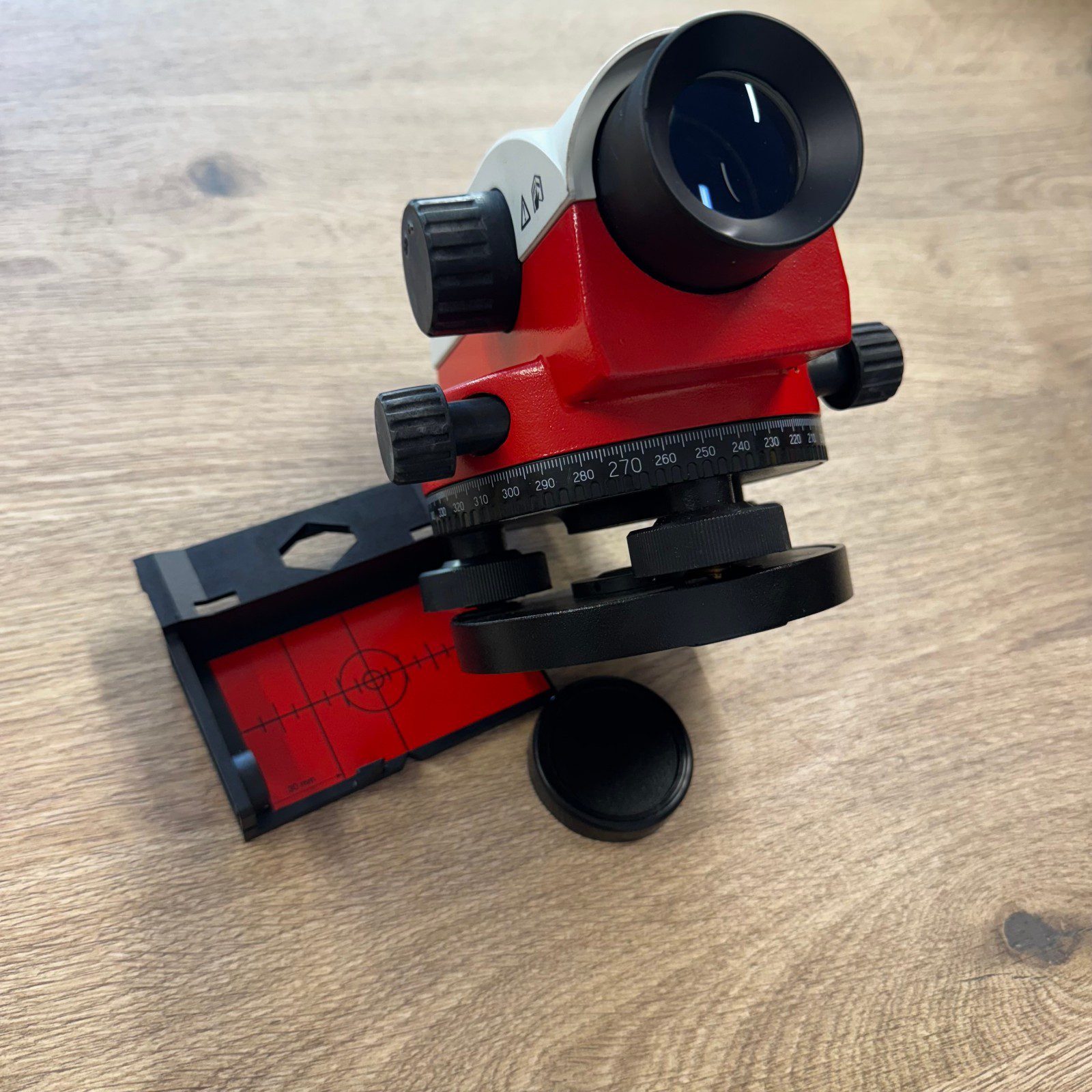 Leica BasicLevel Optical Survey Level With Target Plate Used - Image 17