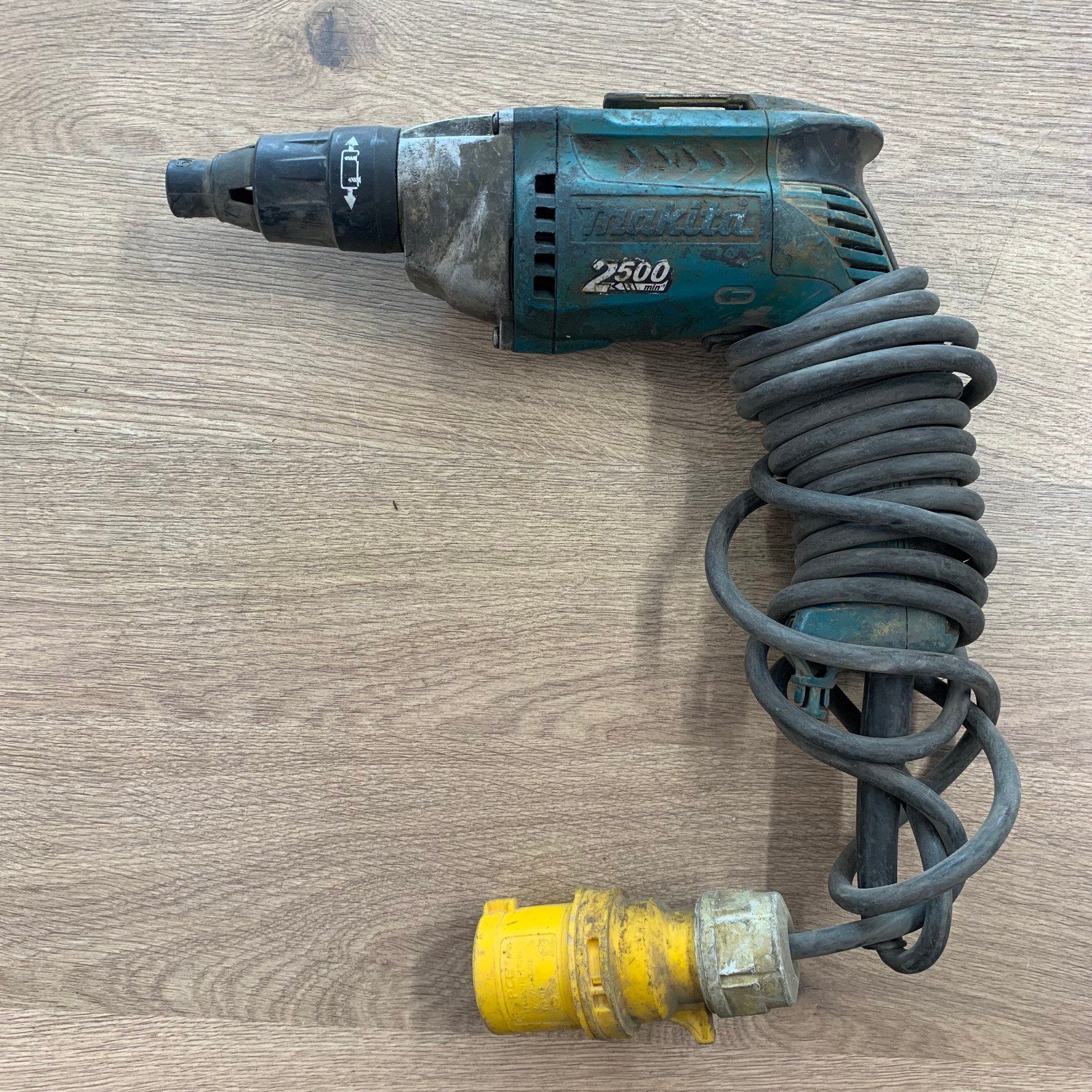 Makita FS2500 Drywall Screwdriver 110V - Image 1