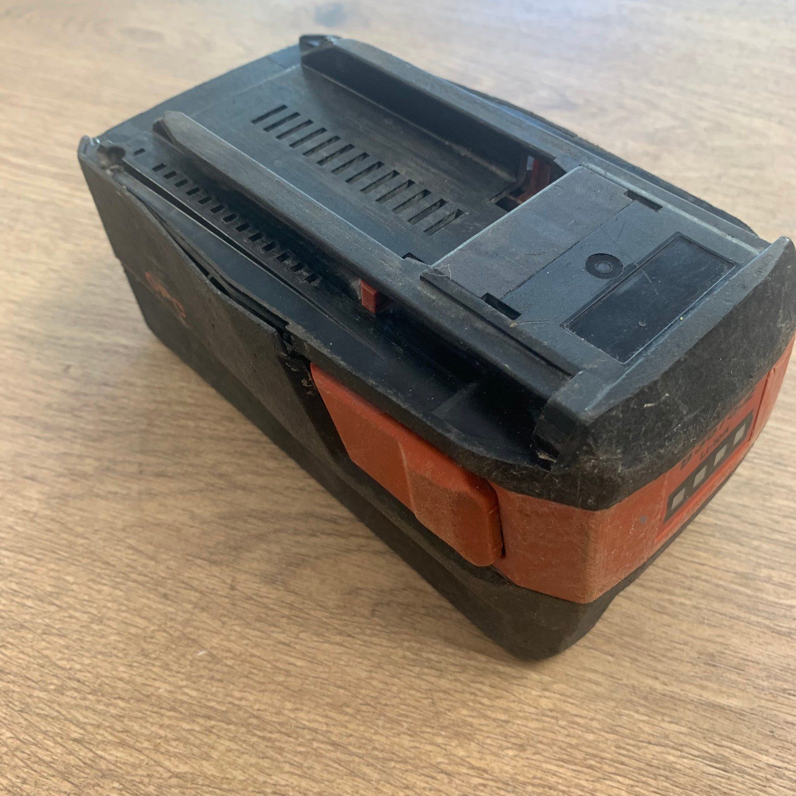 Hilti B 36/5.2 Li-Ion 36V 5.2Ah 187.2Wh CPC Battery Pack Used - Image 5