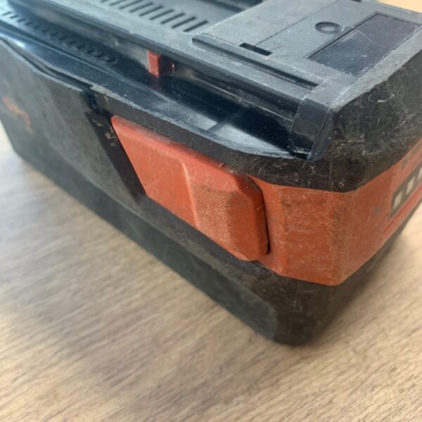Hilti B 36/5.2 Li-Ion 36V 5.2Ah 187.2Wh CPC Battery Pack Used