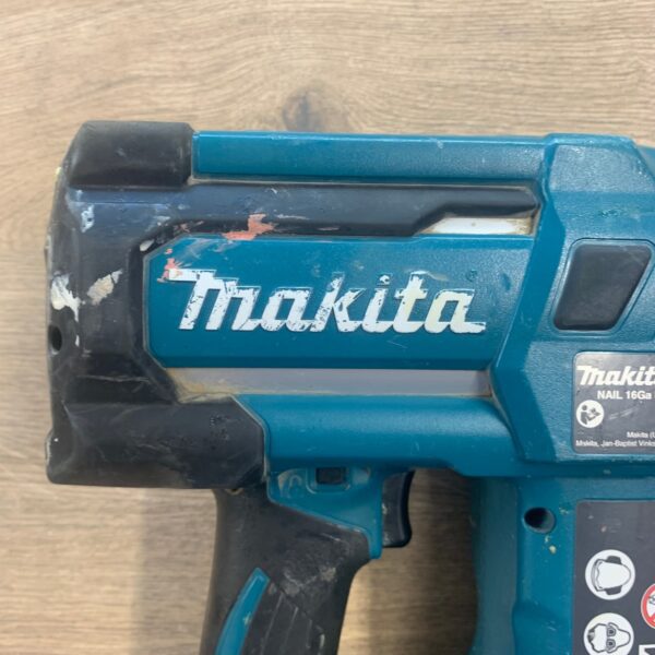 Makita DBN600 18V 16 Gauge 25-64mm Cordless Finish Nailer Body Only Used