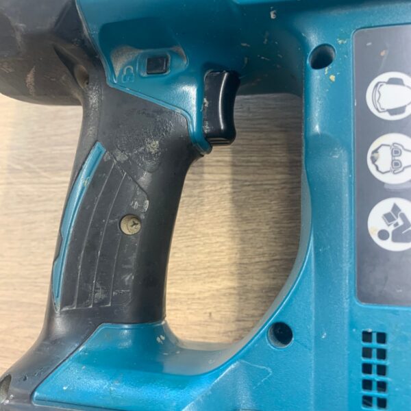 Makita DBN600 18V 16 Gauge 25-64mm Cordless Finish Nailer Body Only Used