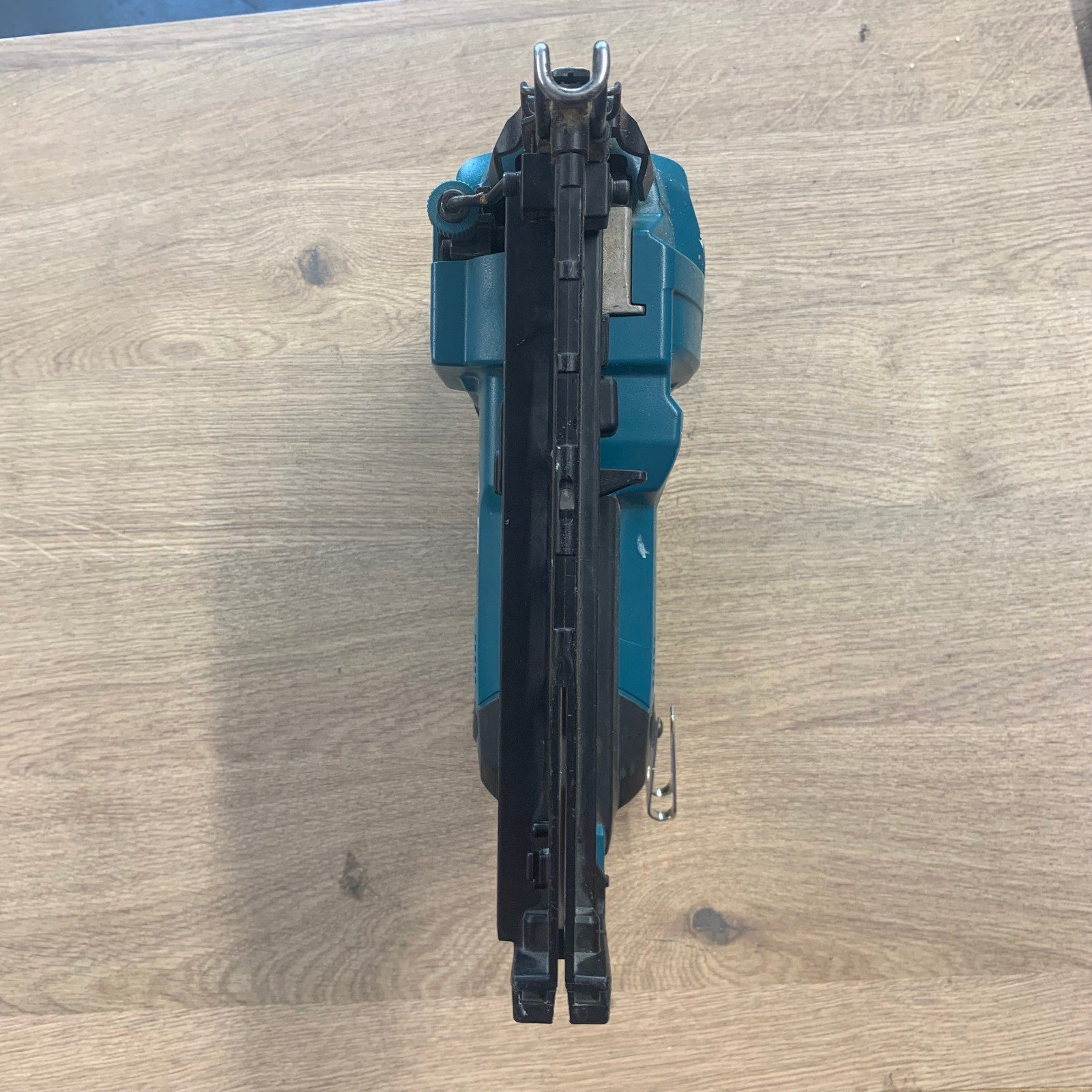 Makita DBN600 18V 16 Gauge 25-64mm Cordless Finish Nailer Body Only Used - Image 12