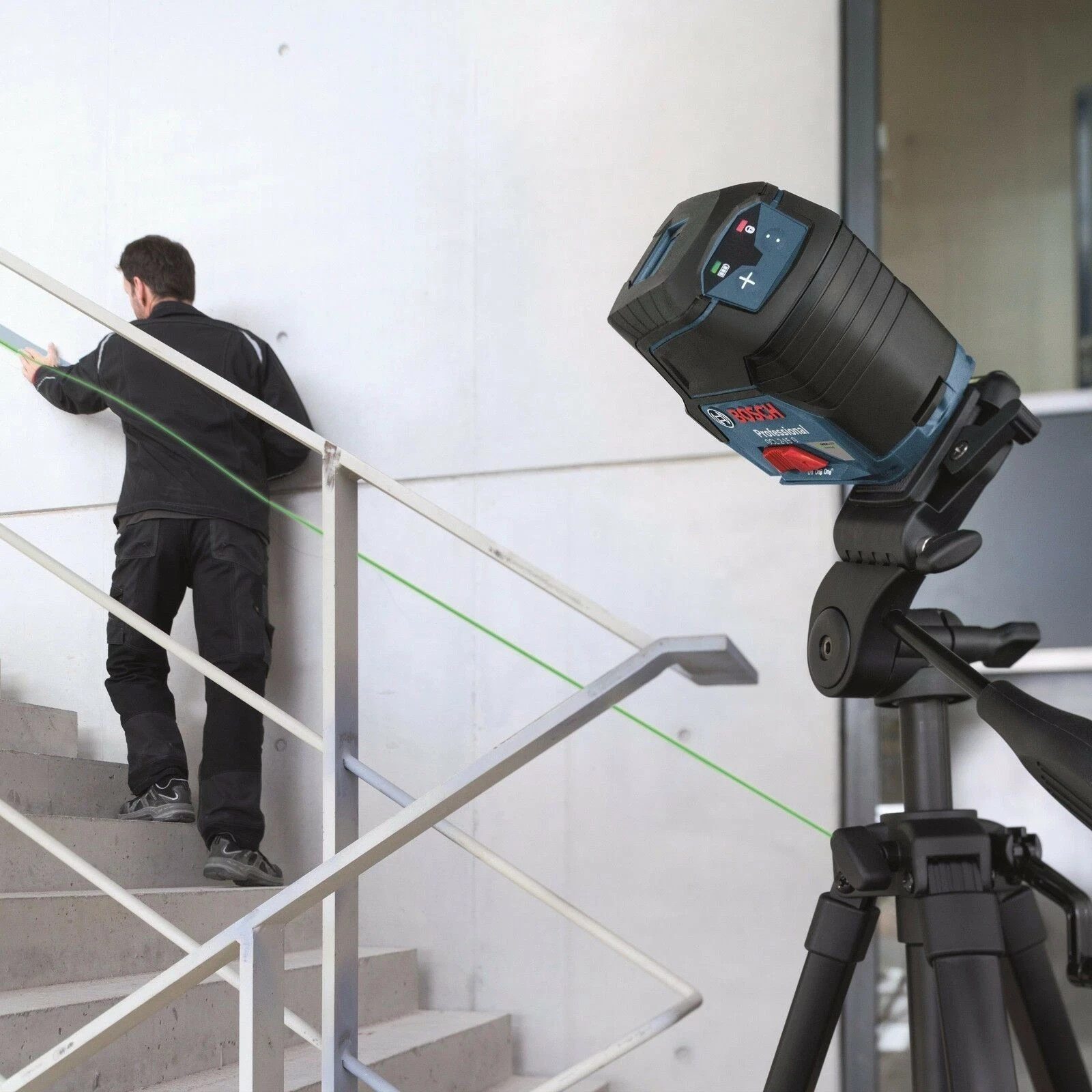Bosch Professional GCL 2-15 Self-Levelling Cross Line & Point Laser Level - Image 8