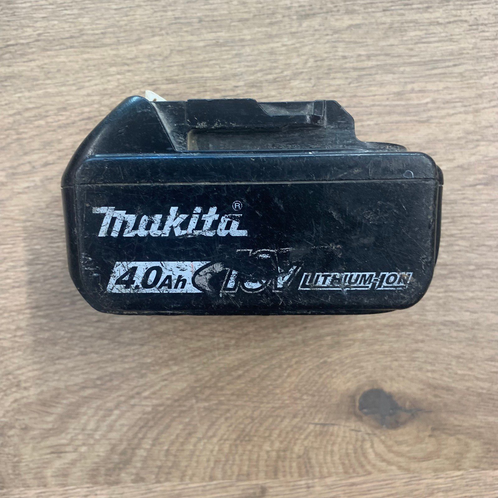 Makita BL1840B 18V 4.0Ah 72Wh Li-Ion Battery Pack Used - Image 2