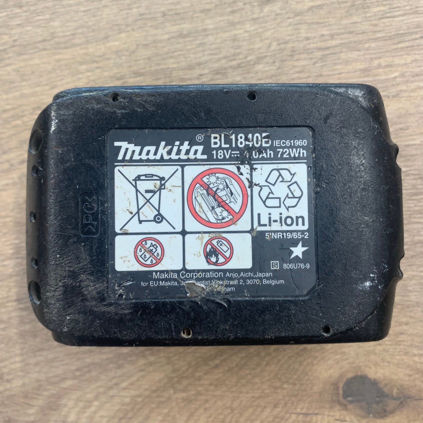 Makita BL1840B 18V 4.0Ah 72Wh Li-Ion Battery Pack Used - Image 8