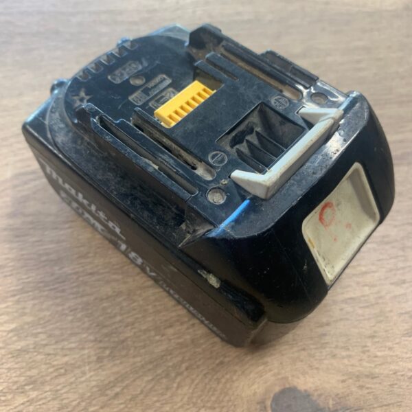 Makita BL1840B 18V 4.0Ah 72Wh Li-Ion Battery Pack Used
