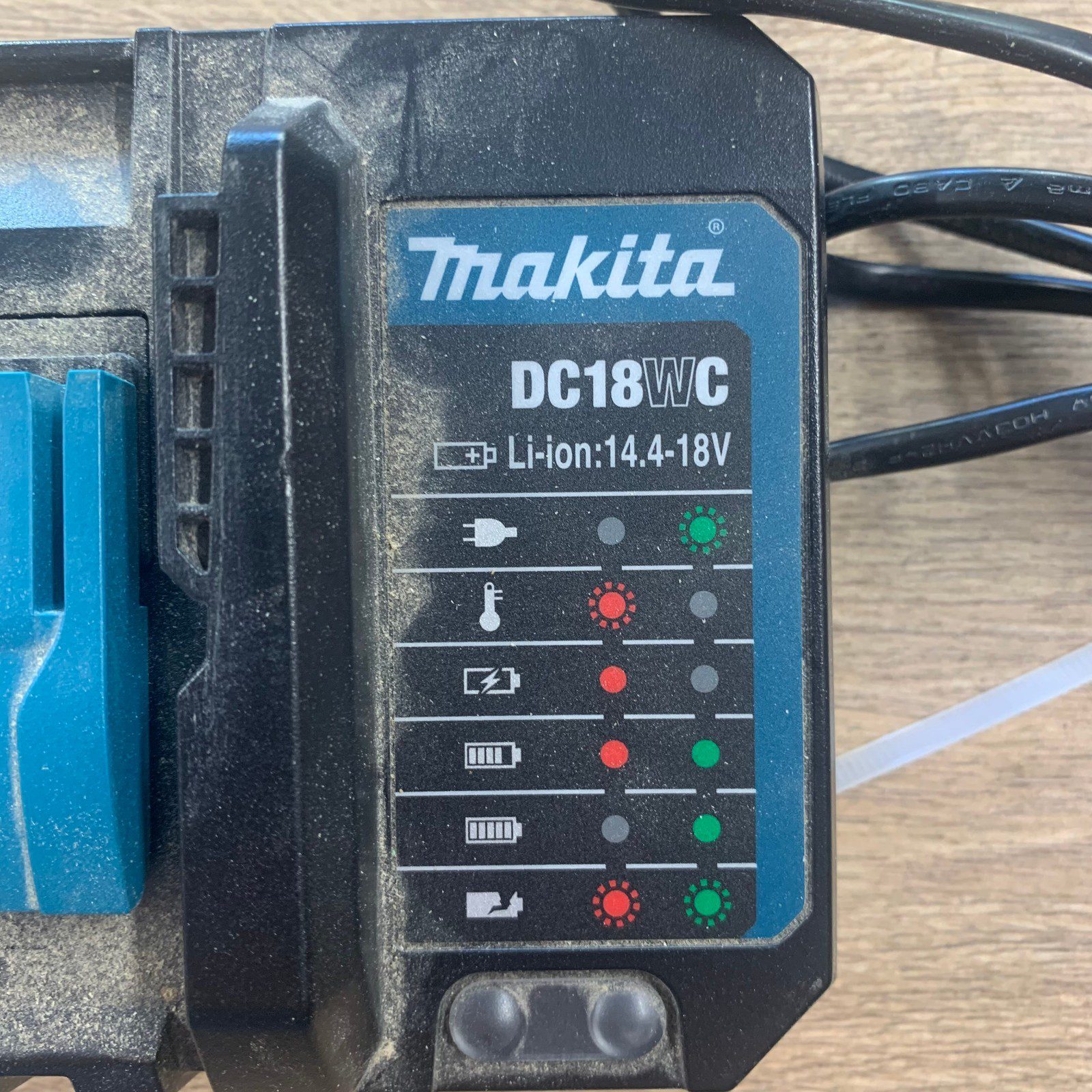 Makita DC18WC 14.4V-18V Li-Ion Battery Charger 240V UK Plug Refurbished - Image 7