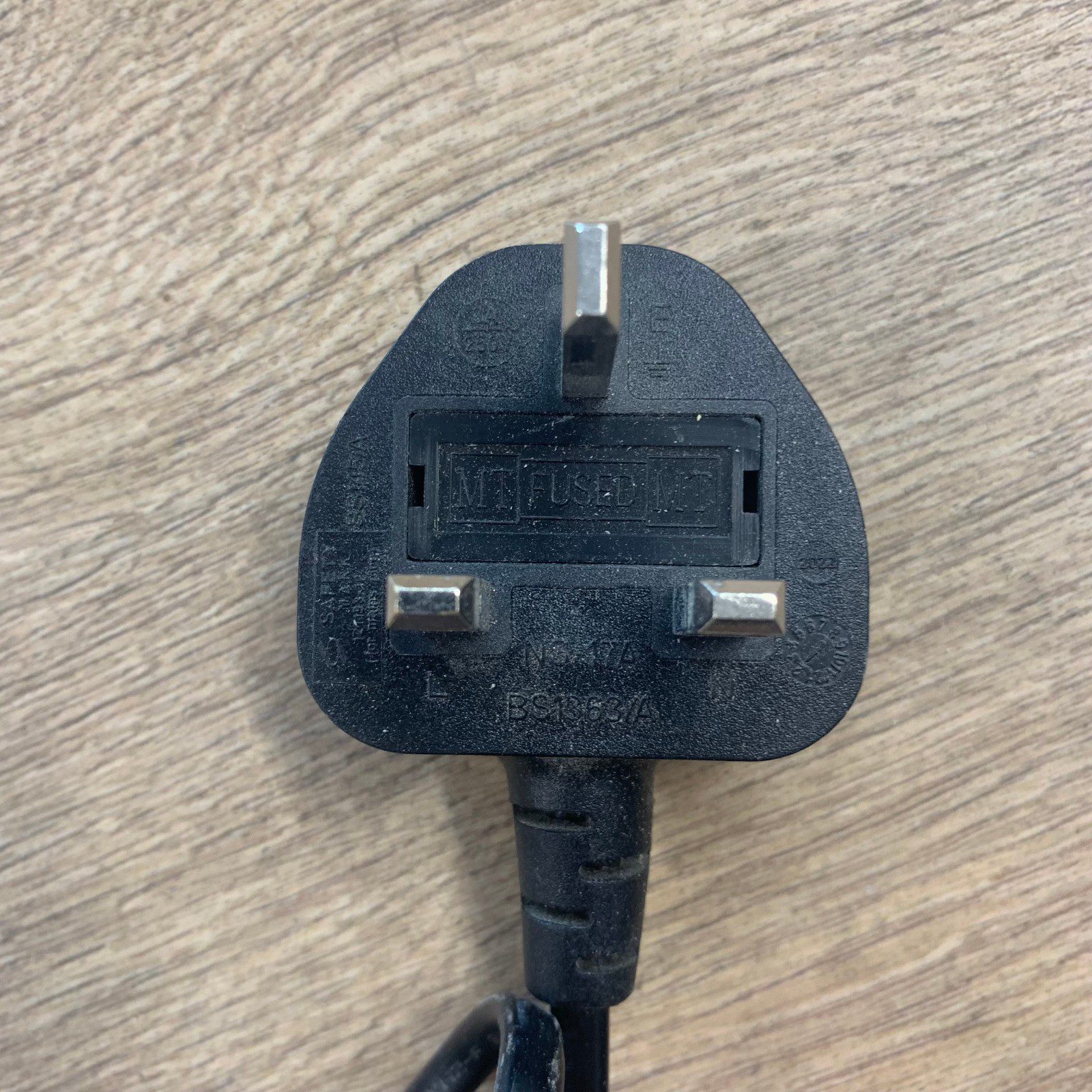 Makita DC18WC 14.4V-18V Li-Ion Battery Charger 240V UK Plug Refurbished - Image 10