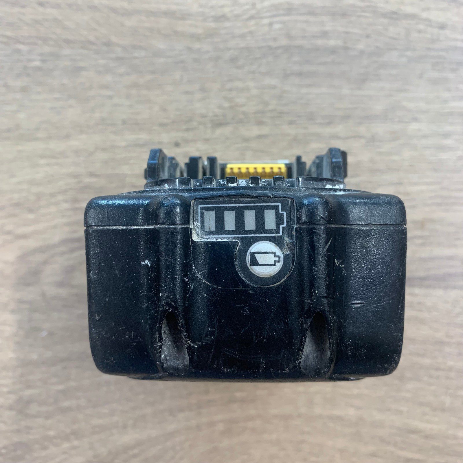 Makita BL1840B 18V 4.0Ah Li-Ion Battery Pack 72Wh Used - Image 2
