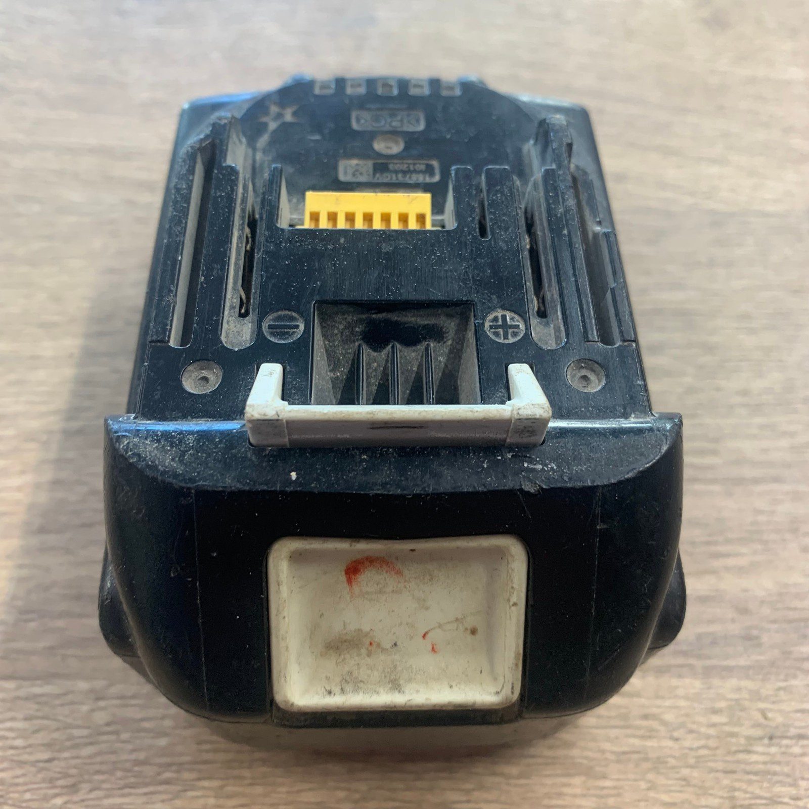 Makita BL1840B 18V 4.0Ah Li-Ion Battery Pack 72Wh Used - Image 4