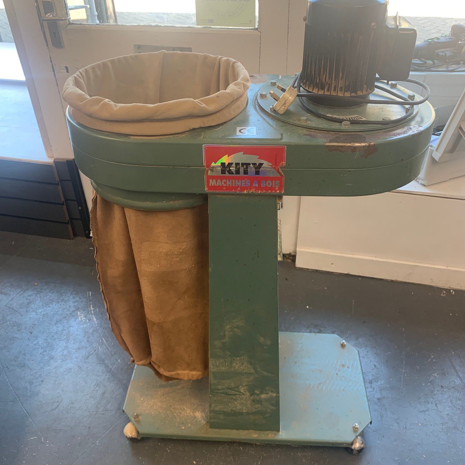 Kity 100692106 220V 560W Woodworking Dust Extractor Collector Refurbished - Image 1