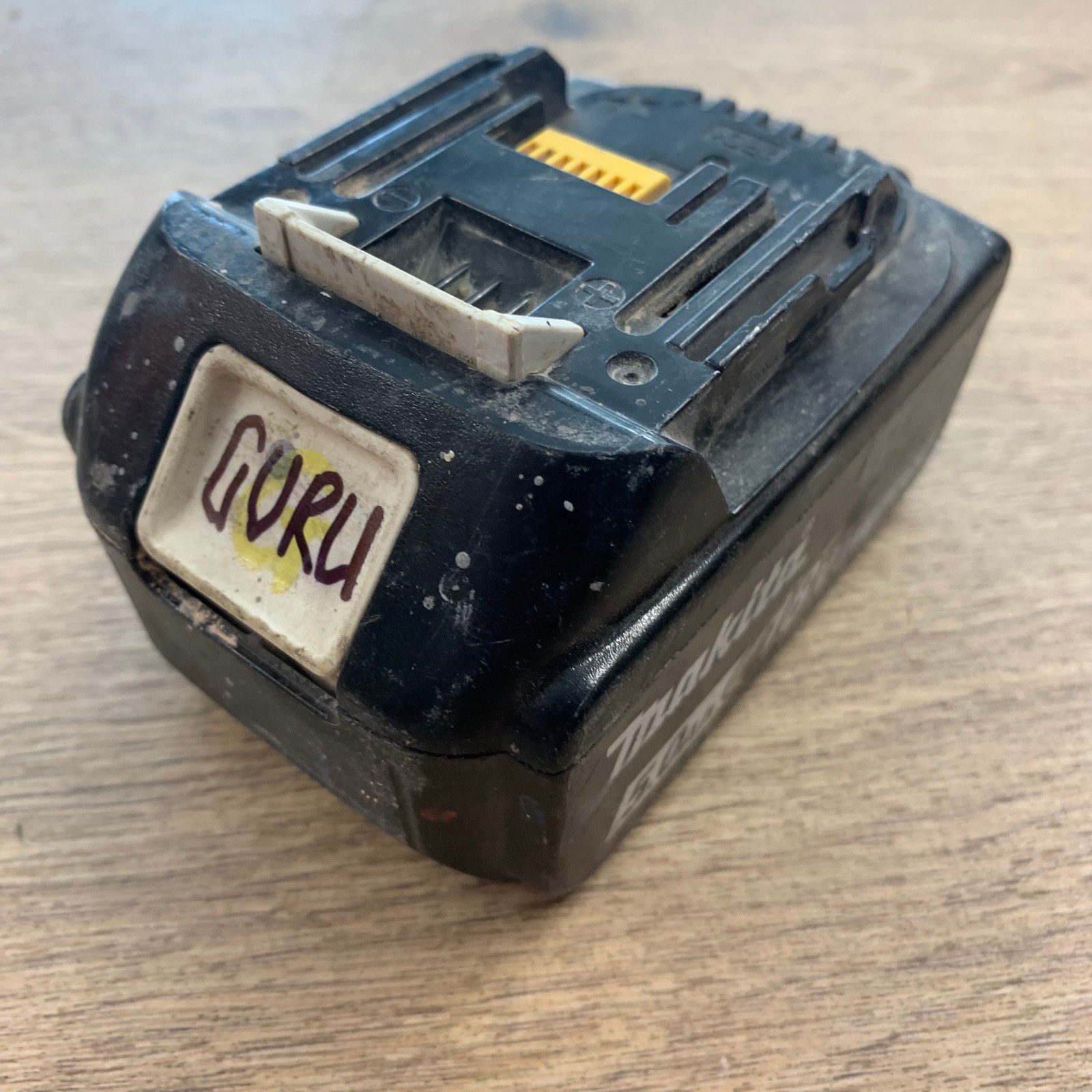 Makita BL1850B 18v 5.0Ah Li-Ion Battery with Charge Indicator - Image 4