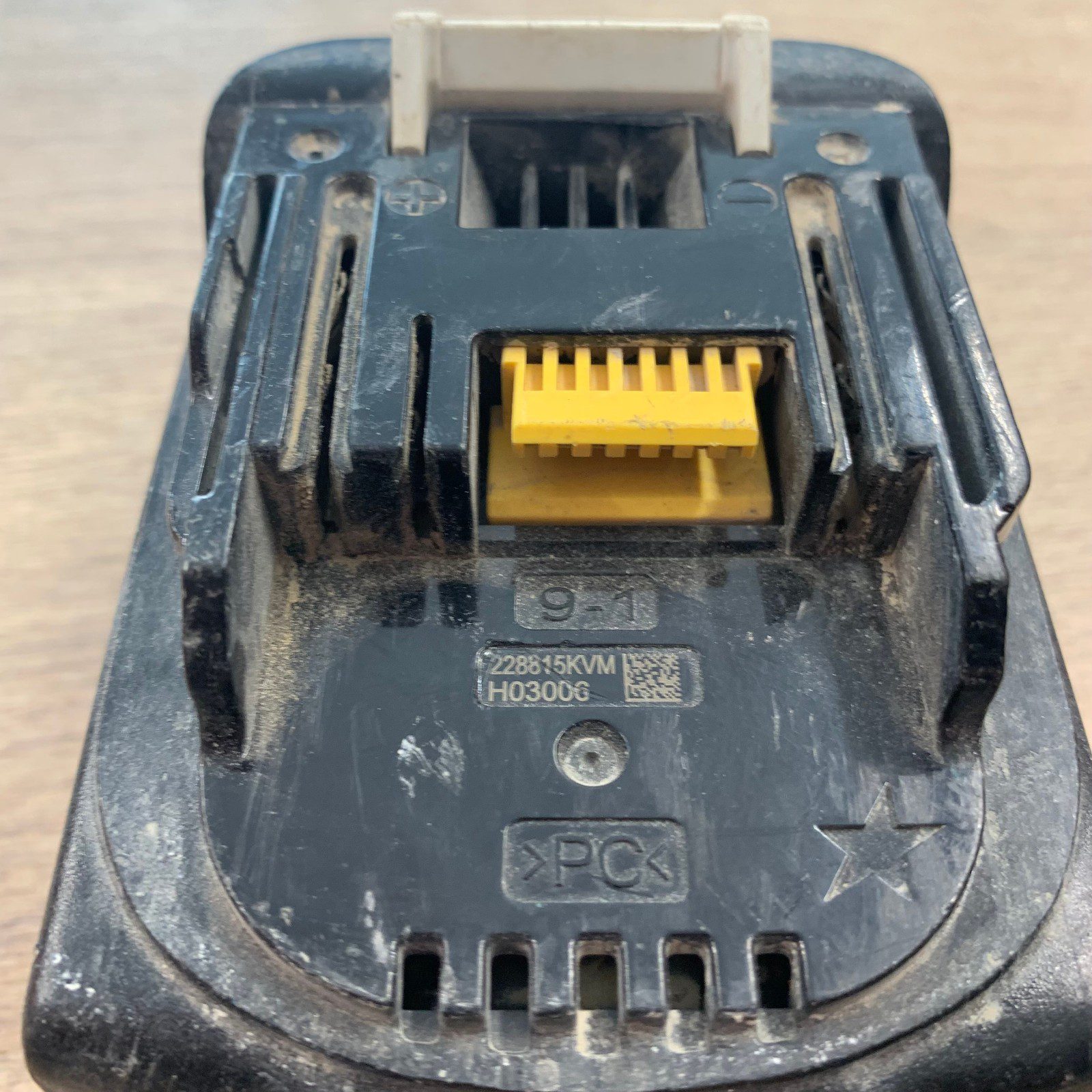 Makita BL1850B 18v 5.0Ah Li-Ion Battery with Charge Indicator - Image 7