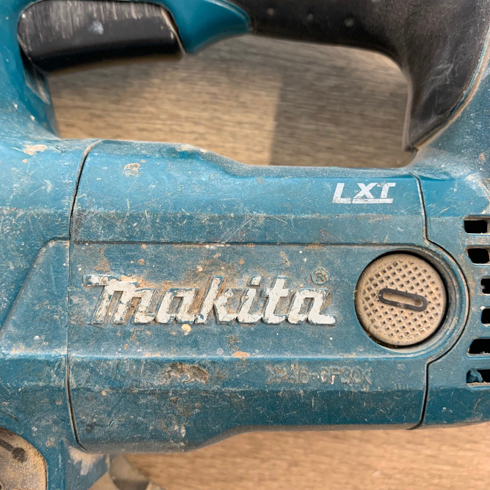 Makita DJV180Z 18V LXT Cordless Variable Speed 3 Settings Jigsaw Body Only - Image 5