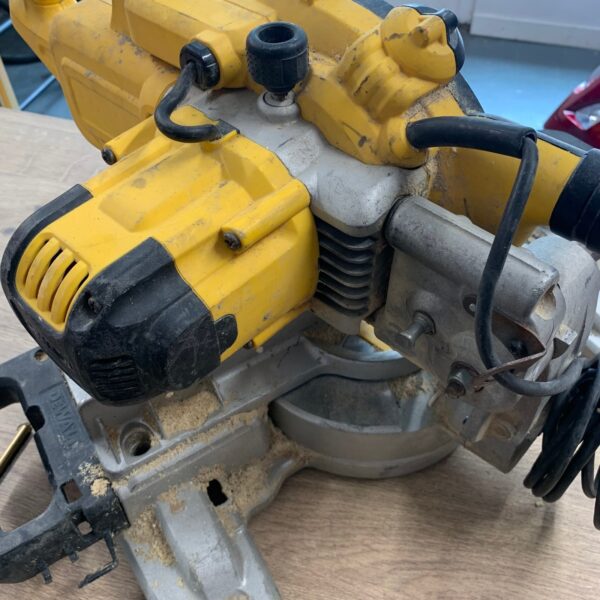 DeWalt DWS773 230V 216mm Sliding Compound Mitre Saw Used