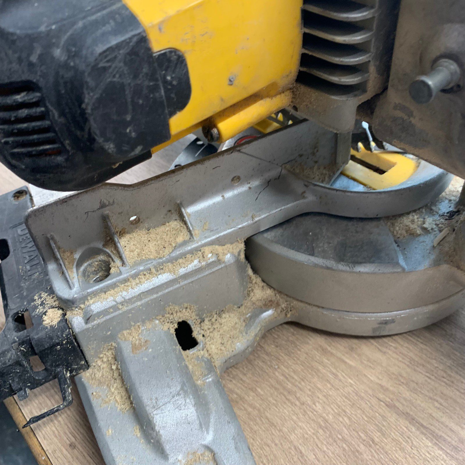 DeWalt DWS773 230V 216mm Sliding Compound Mitre Saw Used - Image 10
