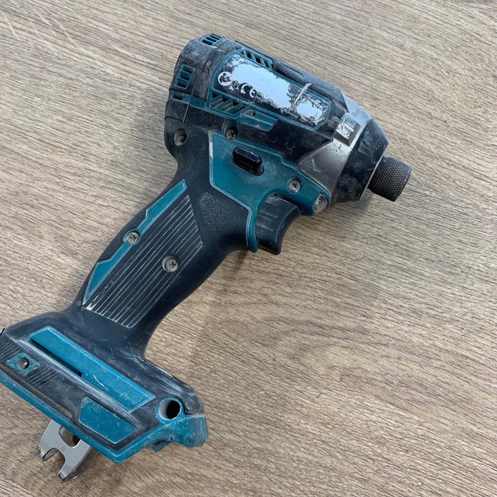 Makita DTD154 18V LXT Brushless Impact Driver Body Only Used - Image 2