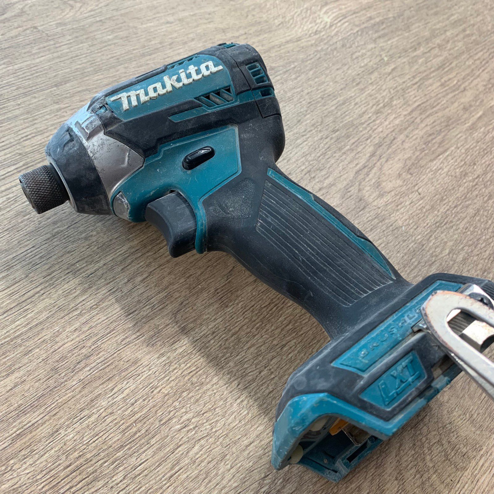 Makita DTD154 18V LXT Brushless Impact Driver Body Only Used - Image 8