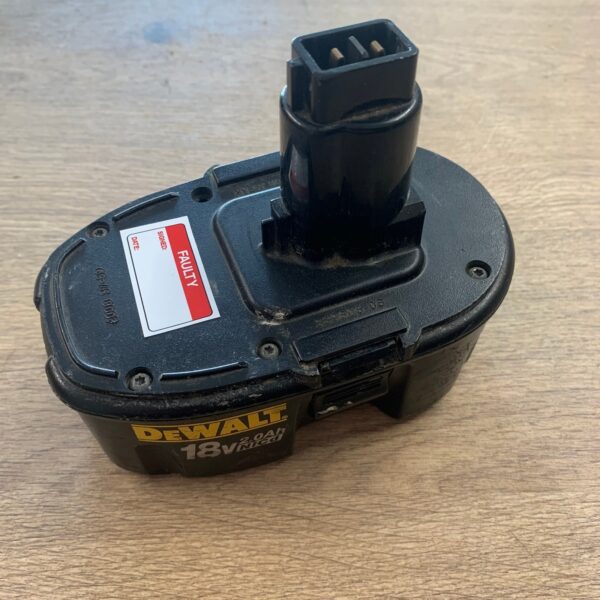 DeWalt DE9095 18V 2.0Ah Ni-Cd Battery Pack For Spares Or Repair Faulty