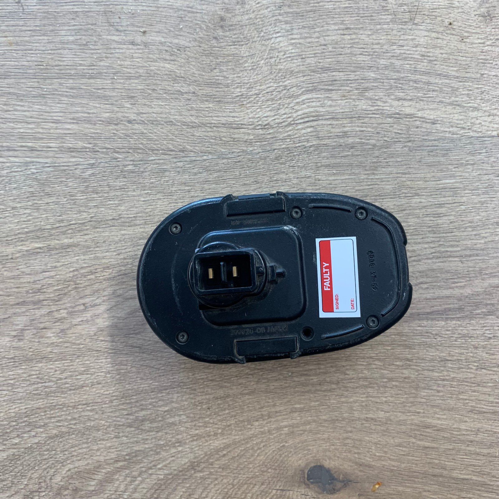 DeWalt DE9095 18V 2.0Ah Ni-Cd Battery Pack For Spares Or Repair Faulty - Image 15