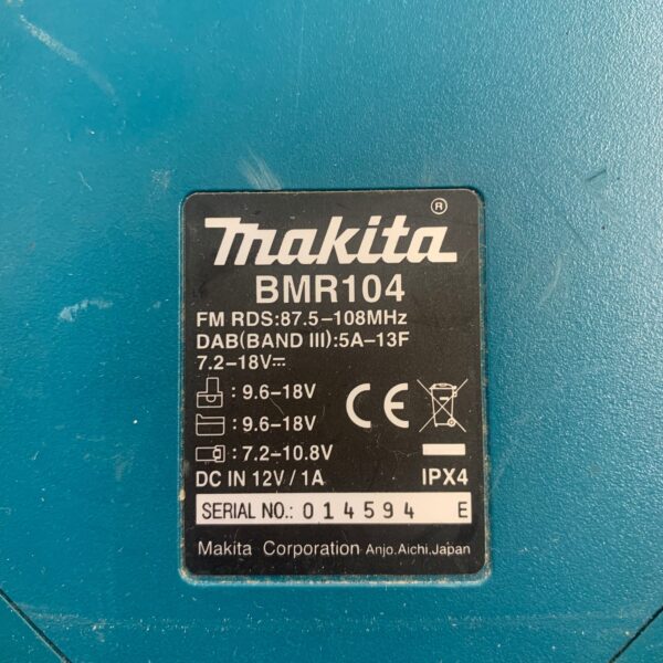 Makita BMR104 7.2-18V DAB FM Job Site Radio Spares or Repairs