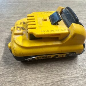 DeWalt DCB183 18V XR Li-Ion 2.0Ah Battery Pack Spares or Repairs