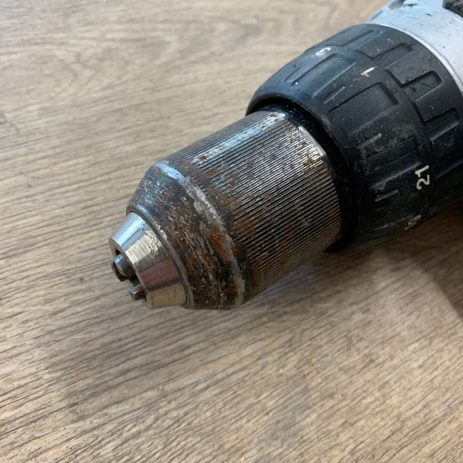 Makita DHP458 18V LXT Cordless Combi Drill Body Only Spares or Repair - Image 7