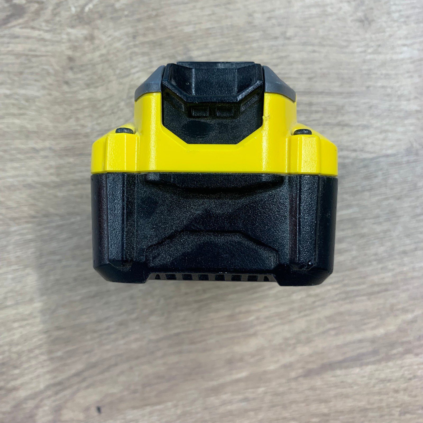 Stanley FatMax SFMCB204 V20 18V 4.0Ah Li-Ion Battery Refurbished - Image 10