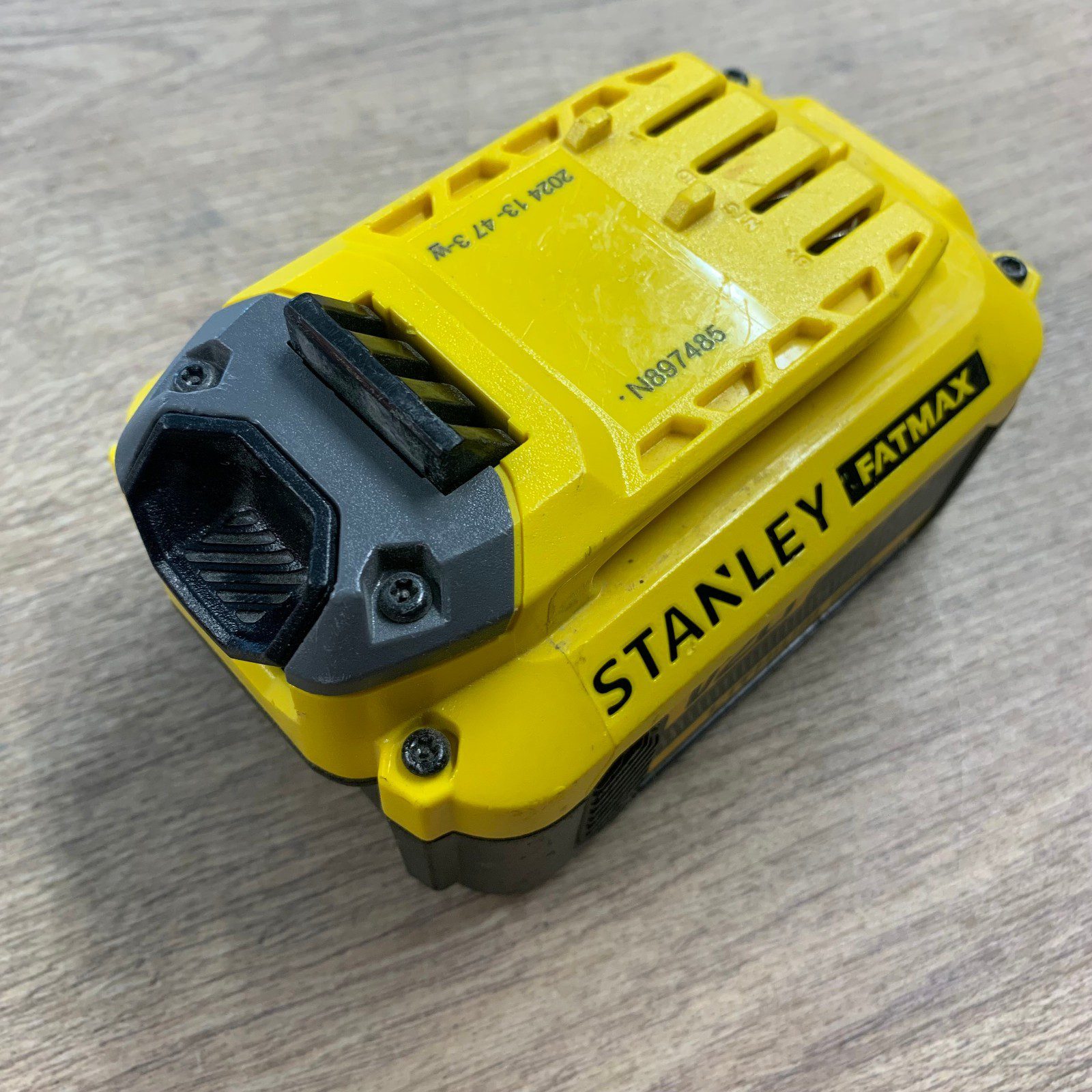Stanley FatMax SFMCB204 V20 18V 4.0Ah Li-Ion Battery Refurbished - Image 15