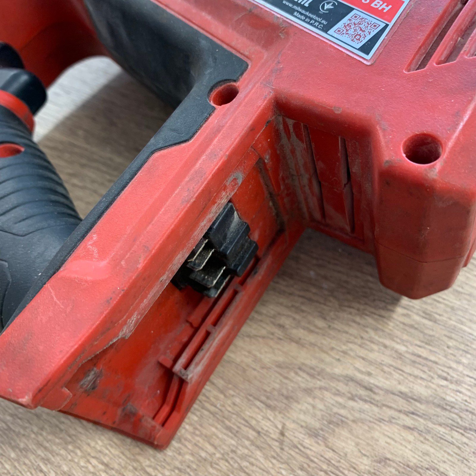 Milwaukee M18 BH 18V SDS Plus Rotary Hammer Drill Body Only Used - Image 7