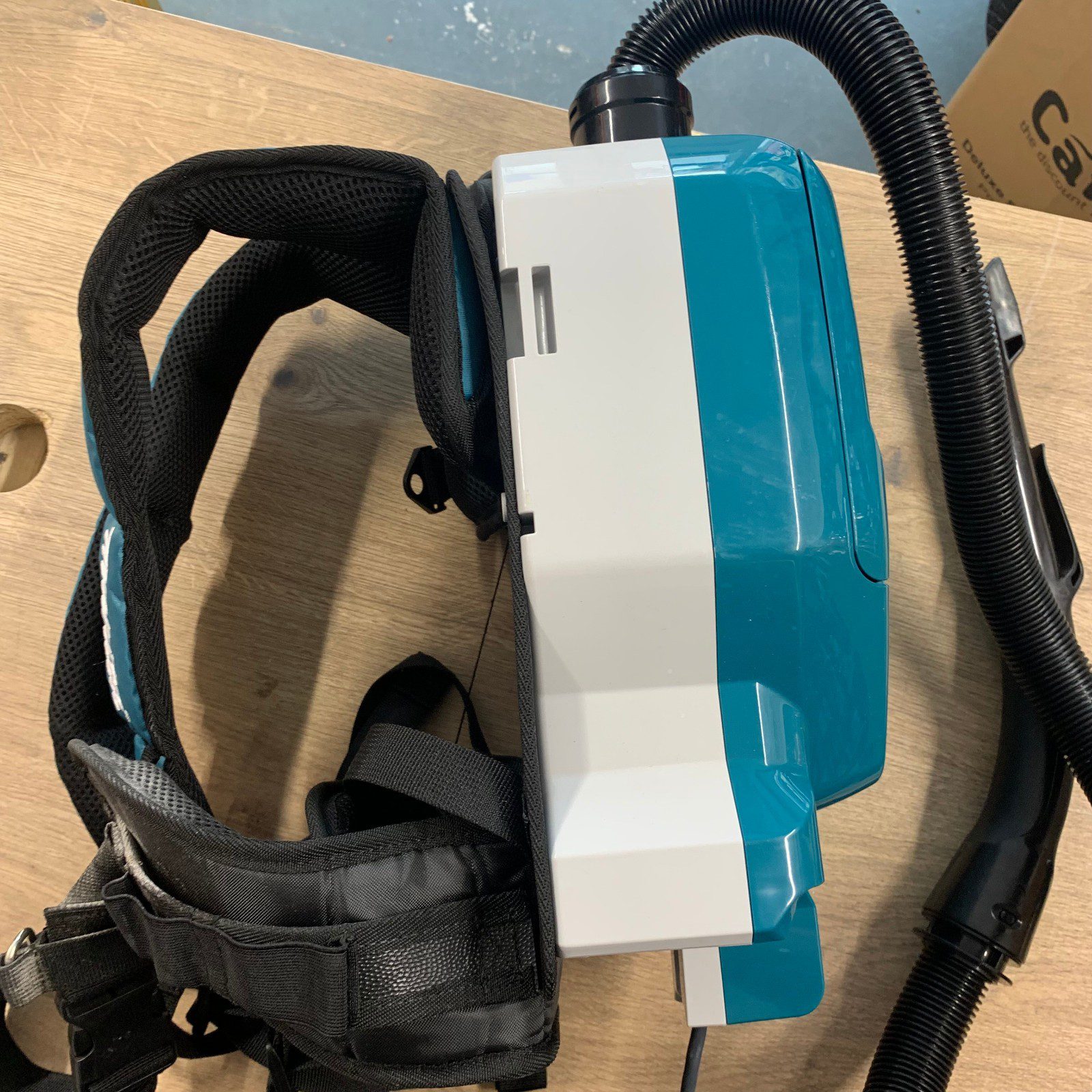 Makita DVC261 36V 18V x 2 LXT Brushless Backpack Vacuum Cleaner Very Good Refurb - Image 8